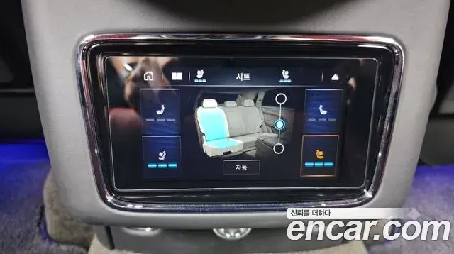 Bentley Bentayga 2023 — Photo 16/36