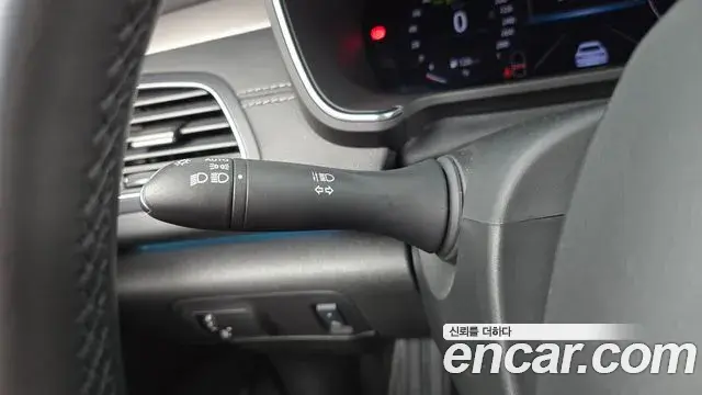 Renault Samsung SM6 2022 — Şəkil 22/33
