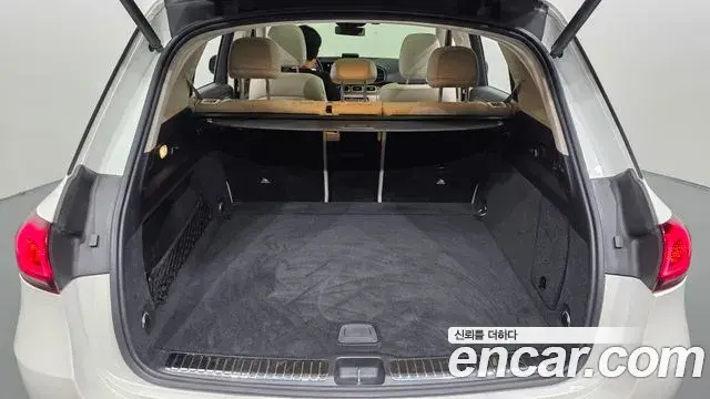 Mercedes-Benz GLE-Class 2021 — Фото 19/20