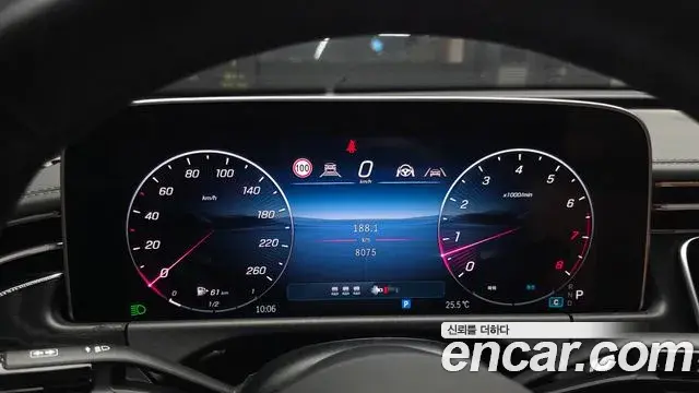 Mercedes-Benz E-Class 2025 — ფოტო 8/20