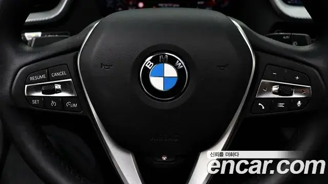 BMW 1 Series 2022 — Фото 16/20
