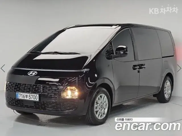 Hyundai Staria 2025 — Фото 9/20