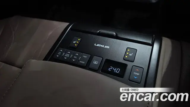 Lexus ES300h 2025 — Şəkil 11/46