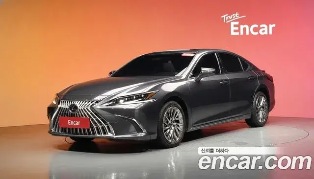 Lexus ES300h 2025 — Şəkil 28/46