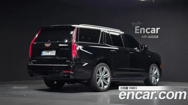 Cadillac Escalade 2025 — Фото 2/20