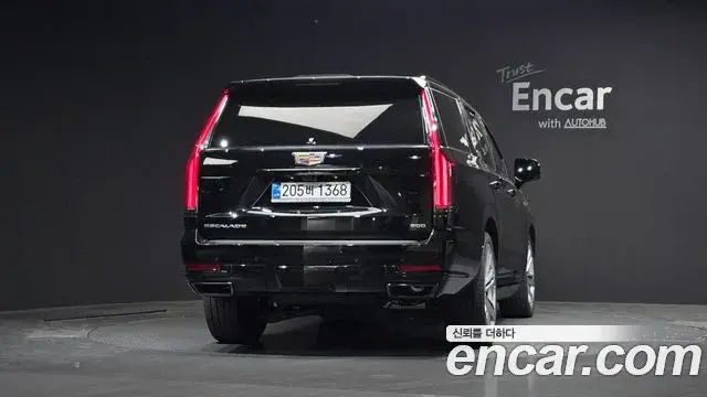 Cadillac Escalade 2025 — Фото 4/20