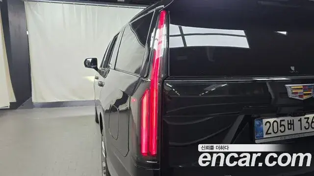 Cadillac Escalade 2025 — ფოტო 3/38