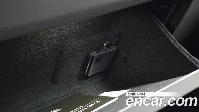 Cadillac Escalade 2025 — ფოტო 31/38
