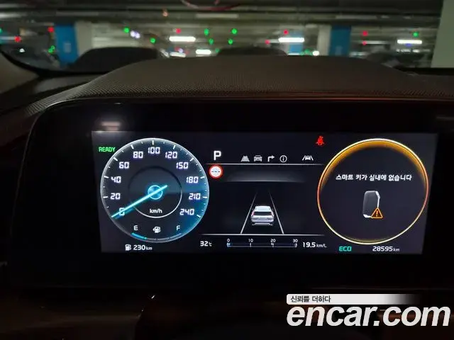 Kia Niro 2022 — ფოტო 6/9