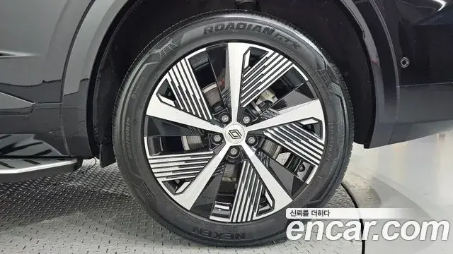 Renault Samsung Grand Koleos 2025 — Photo 28/33
