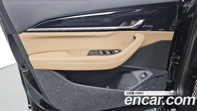 Renault Samsung Grand Koleos 2025 — Photo 30/33