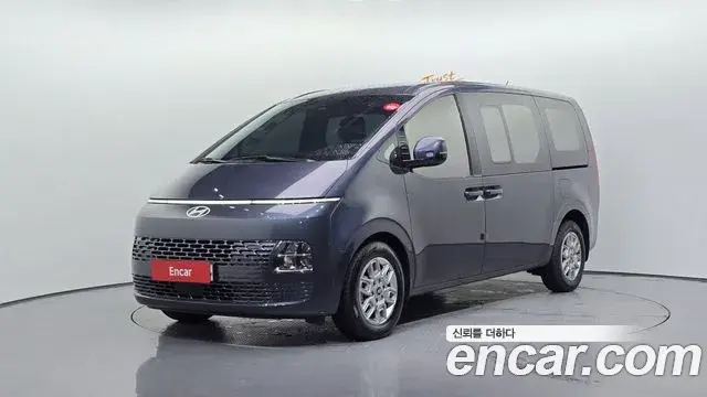 Hyundai Staria 2024 — Фото 1/20