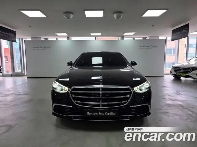 Mercedes-Benz S-Class 2021 — Фото 2/17