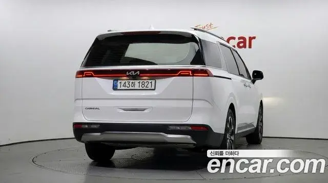 Kia Carnival 2022 — Photo 4/20