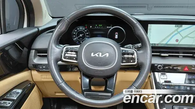 Kia Carnival 2022 — Photo 14/20