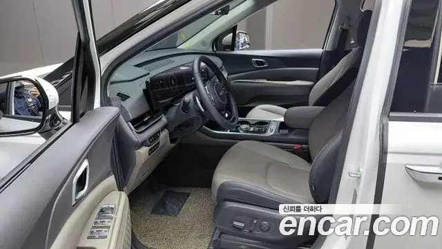 Kia Carnival 2024 — Фото 10/20