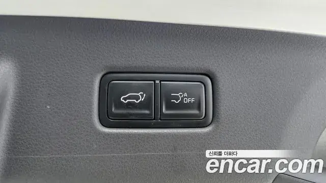 Kia Carnival 2024 — Фото 17/20