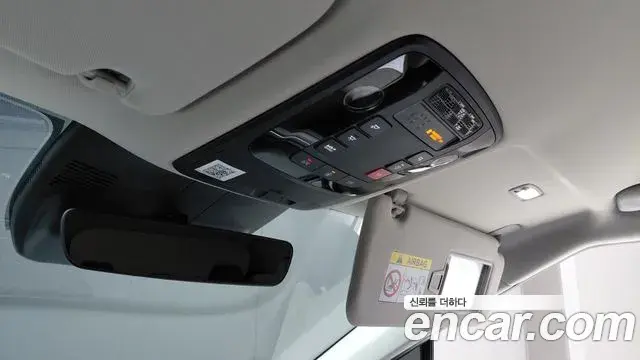 Kia Carnival 2024 — Фото 19/20