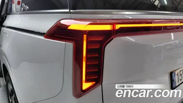 Kia Carnival 2024 — Şəkil 14/31
