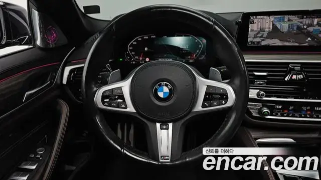 BMW 5 Series 2020 — Фото 13/20