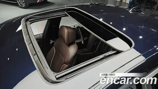BMW 5 Series 2020 — Фото 19/20