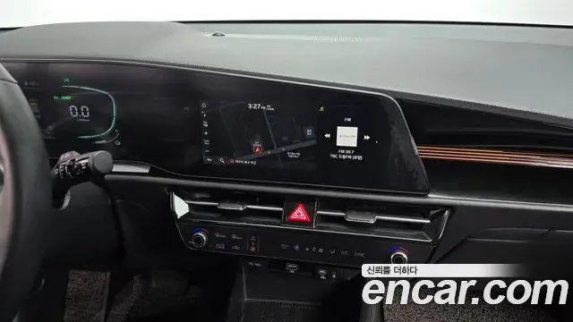 Kia Niro 2022 — Фото 12/20
