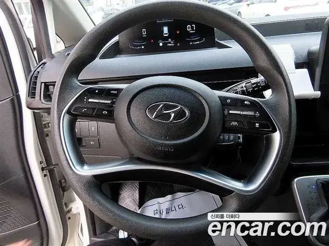 Hyundai Staria 2021 — Фото 7/18