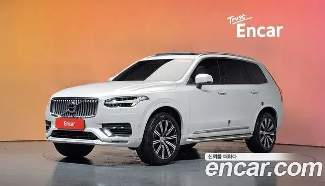 Volvo XC90 2020 — Фото 1/20