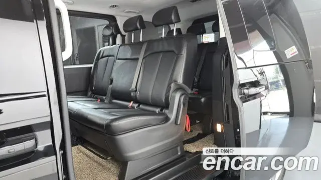 Hyundai Staria 2023 — Фото 11/20