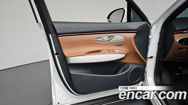 Genesis GV70 2025 — ფოტო 2/33