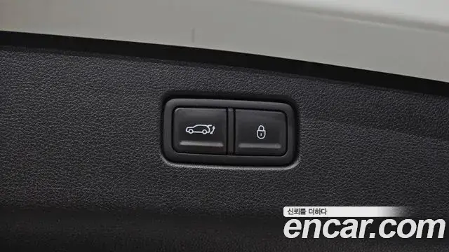 Genesis GV70 2025 — ფოტო 7/33