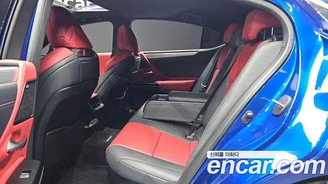 Lexus ES300h 2022 — Şəkil 2/30