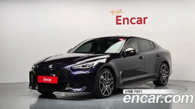Kia Stinger 2020 — Фото 1/20