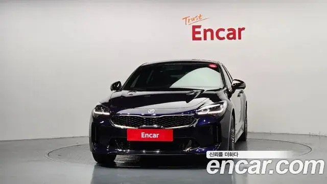 Kia Stinger 2020 — Фото 3/20