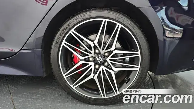 Kia Stinger Meister 2020 — ფოტო 23/30
