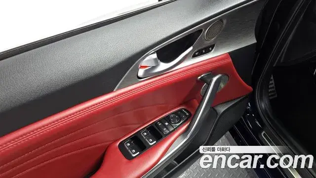Kia Stinger Meister 2020 — ფოტო 10/30