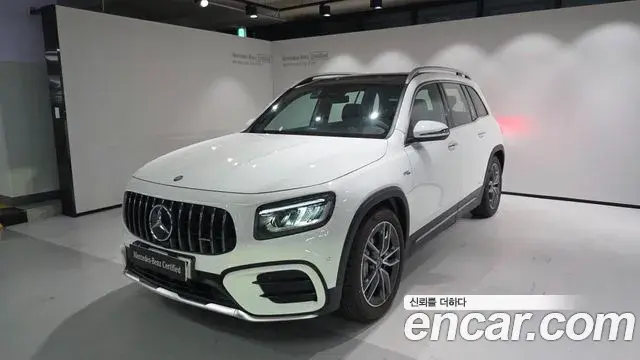 Mercedes-Benz GLB-Class 2026 — Фото 10/20