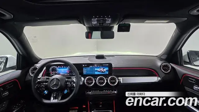 Mercedes-Benz GLB-Class 2026 — Photo 17/20