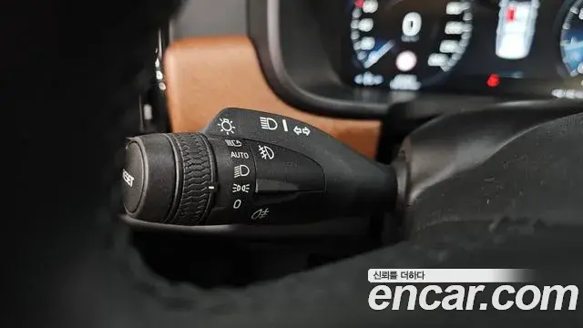 Volvo S90 2019 — Photo 13/32