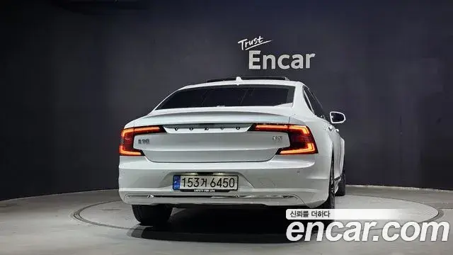 Volvo S90 2022 — Фото 4/20