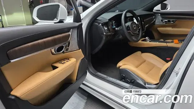 Volvo S90 2022 — Фото 10/20