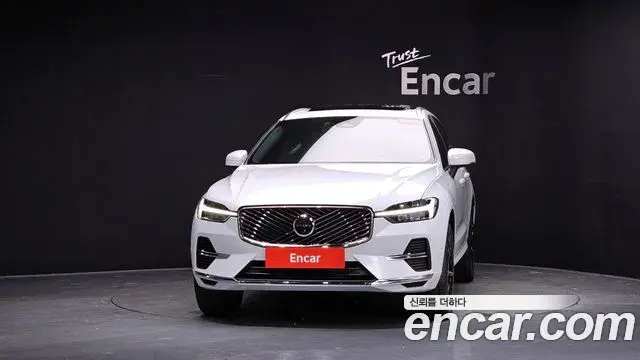 Volvo XC60 2025 — ფოტო 3/38