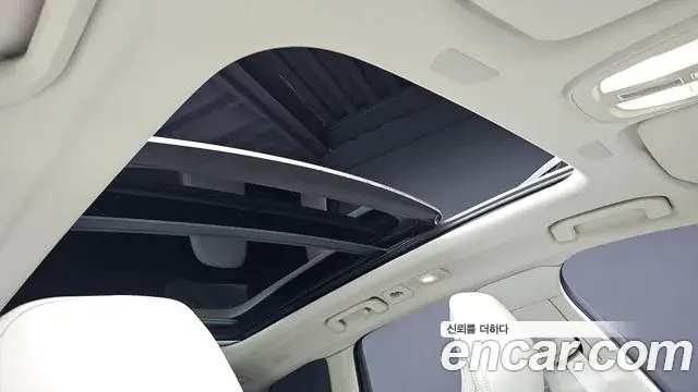 Volvo XC60 2025 — ფოტო 38/38