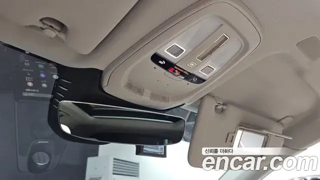 Volvo XC60 2025 — ფოტო 35/38