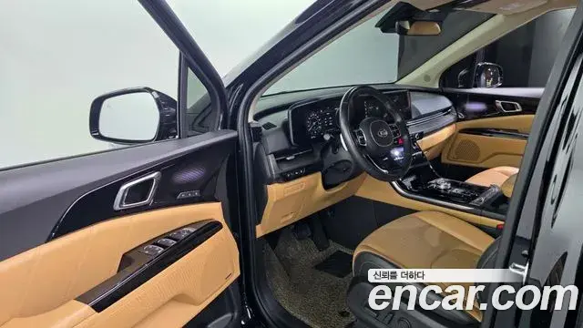 Kia Carnival 2021 — Фото 10/20