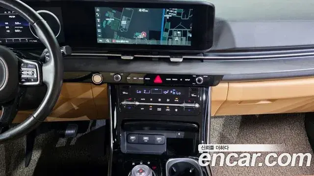 Kia Carnival 2021 — Фото 14/20