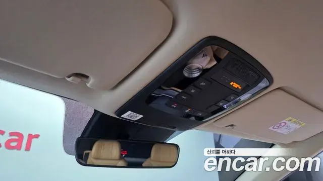 Kia Carnival 2021 — Фото 18/20