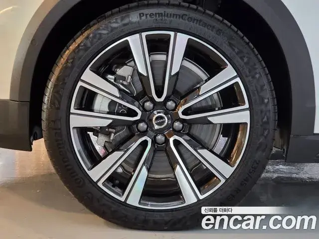 Volvo V60 Cross Country 2025 — Photo 5/20