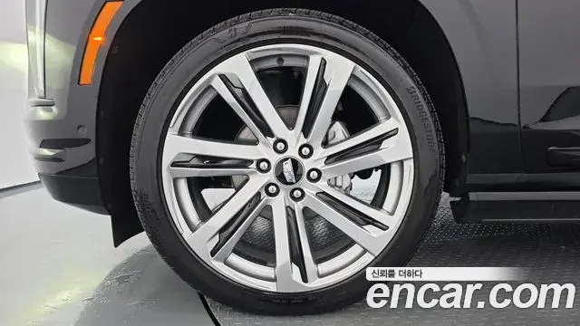 Cadillac Escalade 2025 — Photo 10/41
