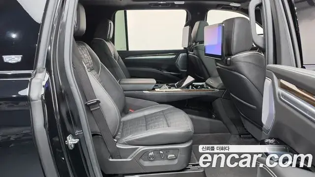 Cadillac Escalade 2025 — Photo 12/41